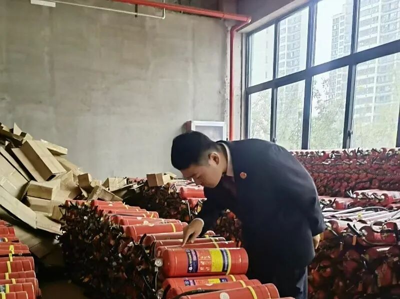葛永灭火器图片.jpg